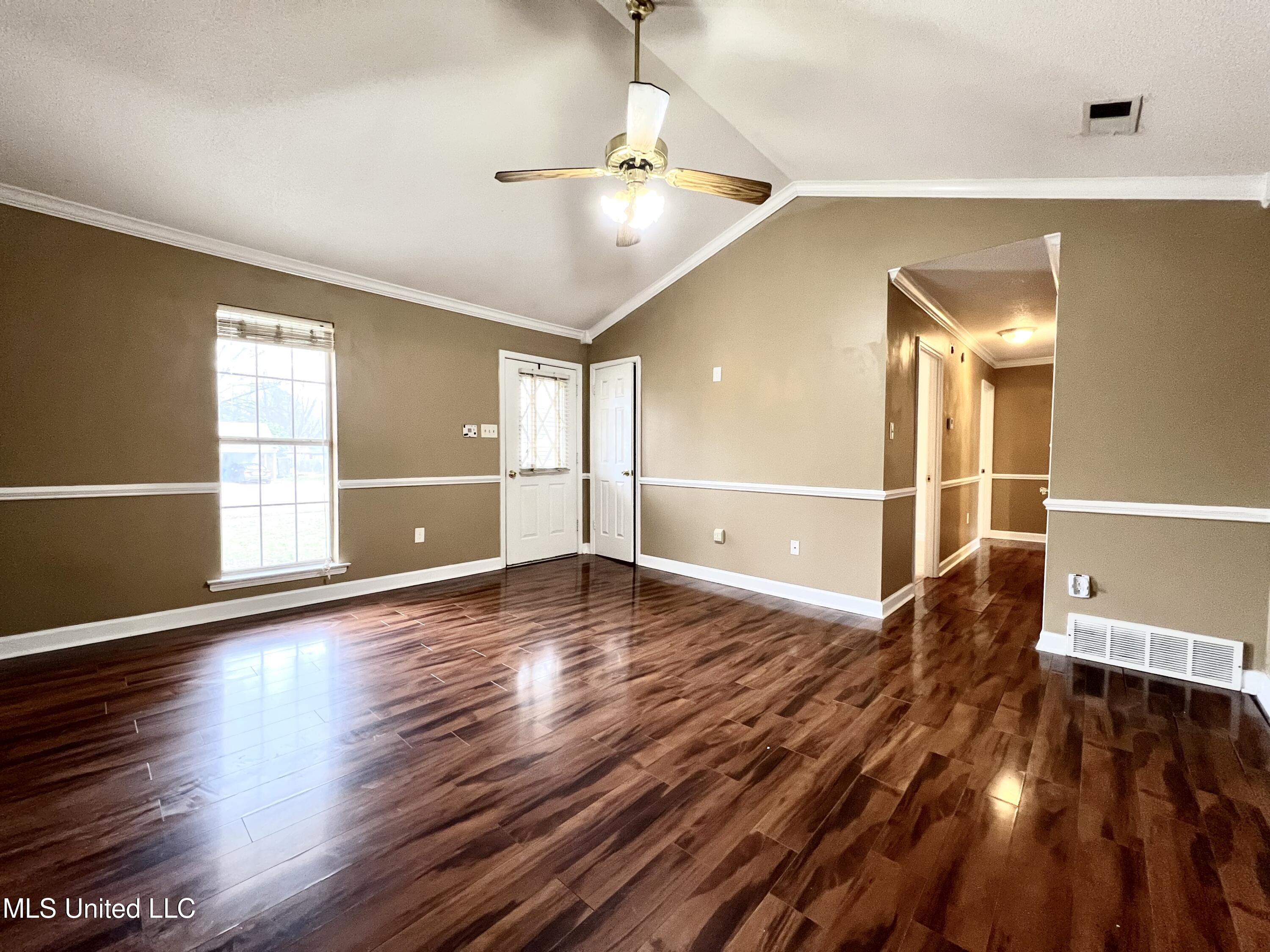 6325 Collinwood Road Horn Lake, MS 38637 - Photo 5 of 19 IMG_6149
