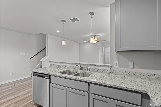 $1,495 | 176 Bonnie Bend, San Antonio, TX 78253