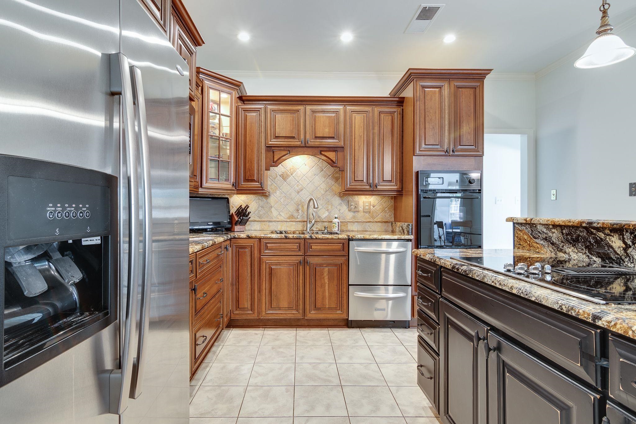 2164 Knoll Lane Germantown, TN 38138 - Photo 11 of 25 Gallery Image 11