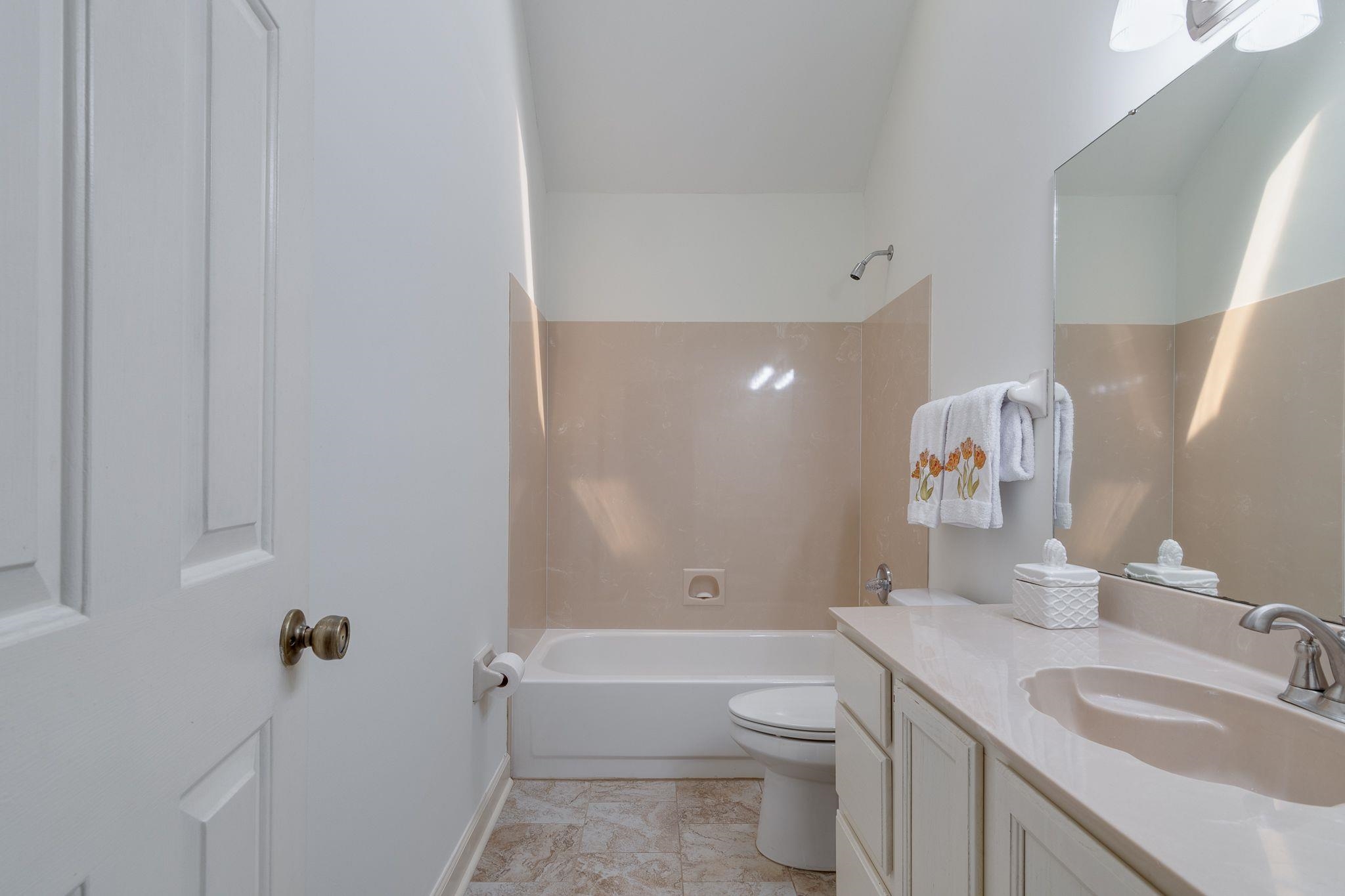 2164 Knoll Lane Germantown, TN 38138 - Photo 17 of 25 Gallery Image 17