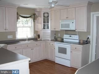 951 Ethan Allen Road Berwyn, PA 19312 - Photo 4 of 6