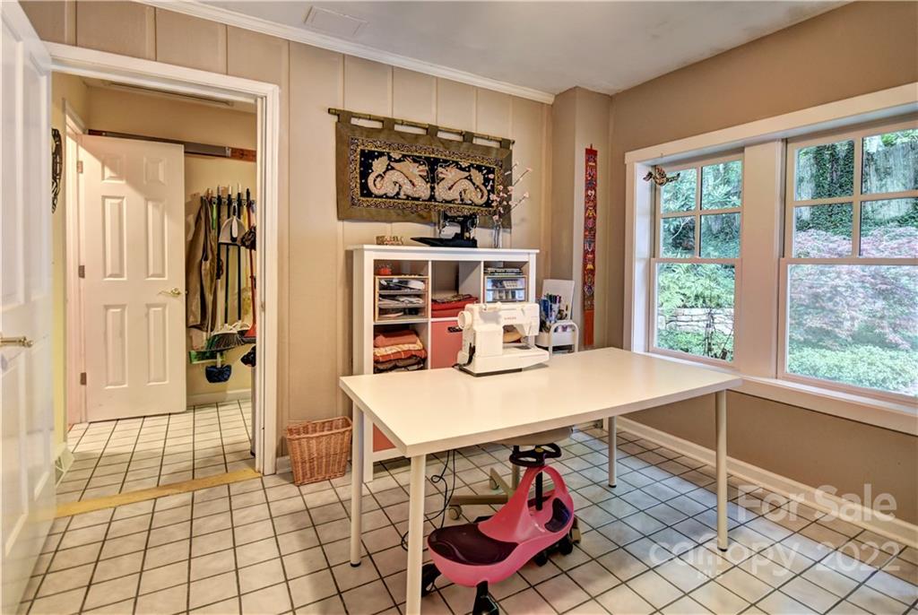 11 Echo Lake Drive Fairview, NC 28730 - Photo 31 of 48 a room with furniture and window