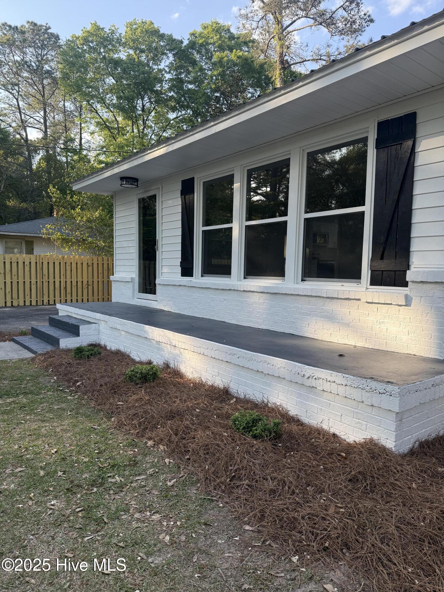 1605 Birch Street Rockingham, NC 28379 - Photo 5 of 27 IMG_8042