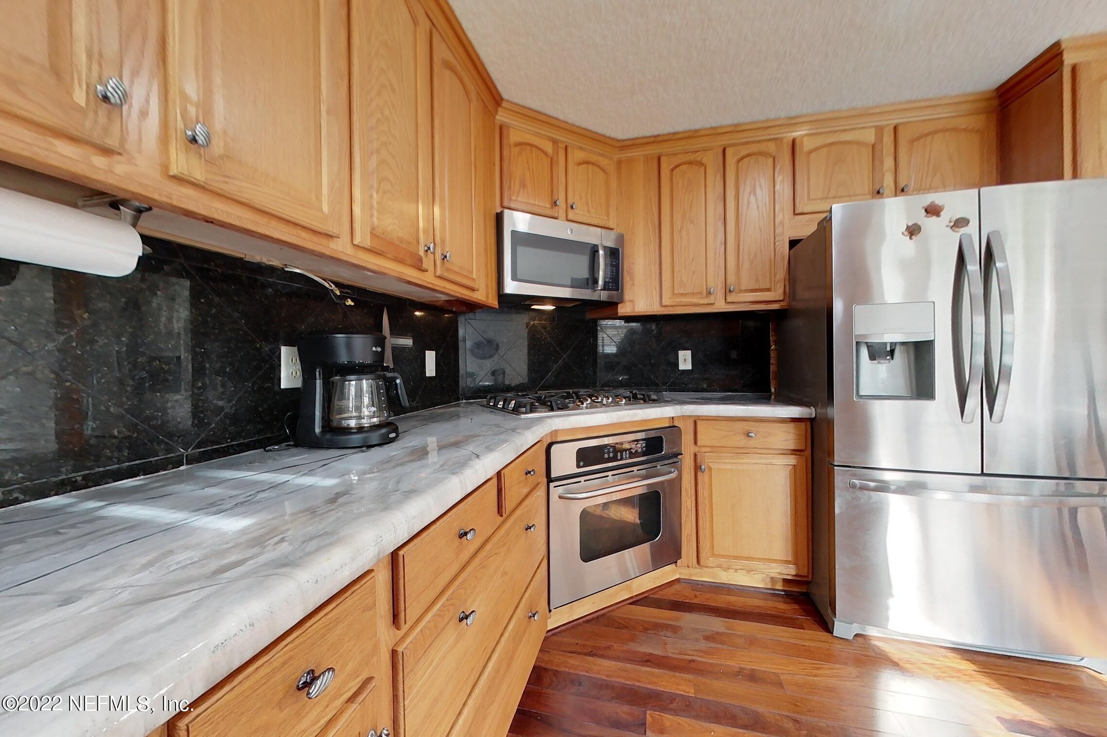 11572 Young Road Jacksonville, FL 32218 - Photo 16 of 36 Gas stove, stainless applicances