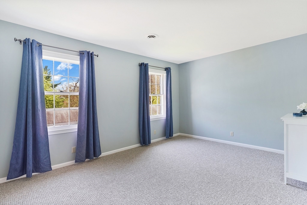 39 Yorktown Drive, Unit D Springfield, MA 01108 - Photo 18 of 29