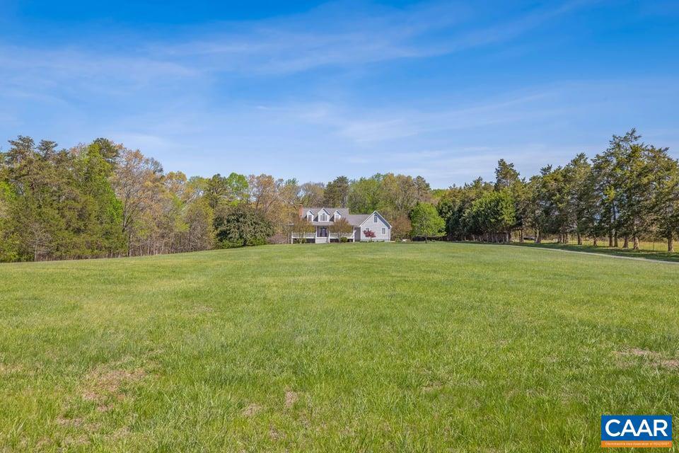 3627 Hardware Road Scottsville, VA 24590 - Photo 4 of 74