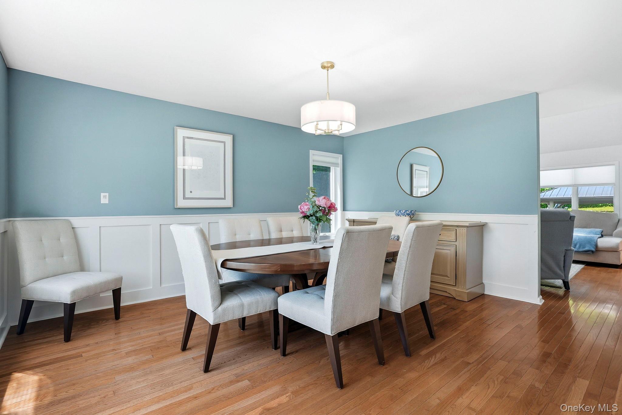 31 Ridge Road Cortlandt Manor, NY 10567 - Photo 5 of 39 There's plenty of room for a large gathering.
