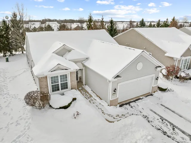 $475,000 | 2982 Ravinia Circle, Mundelein, IL 60060