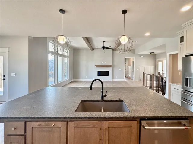 $819,900 | 12765 North Larkspur Ln., Platte City, MO 64079