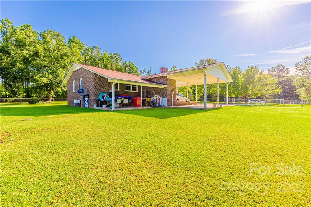 8264 Lockhart Road Sharon, SC 29742 - Photo 38 of 46 a view of a house with a big yard