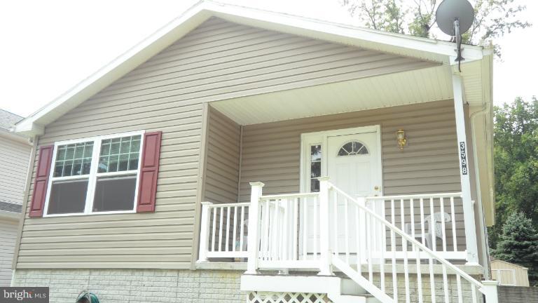 3598 2nd Avenue Edgewater, MD 21037 - Photo 19 of 19 Exterior (Front)
