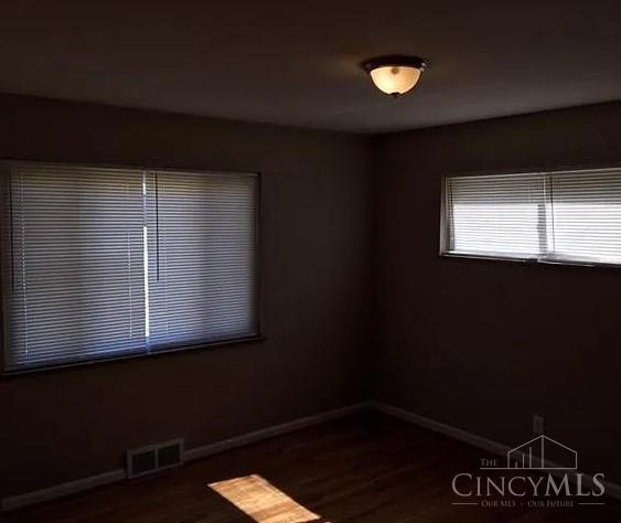 7639 Pippin Road Cincinnati, OH 45239 - Photo 5 of 11 Gallery Image 5