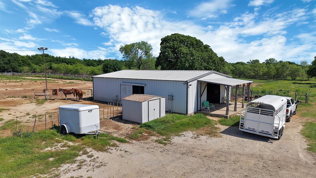 1815 Newport Road Weatherford, TX 76086 - Photo 25 of 40 Barn and storage building