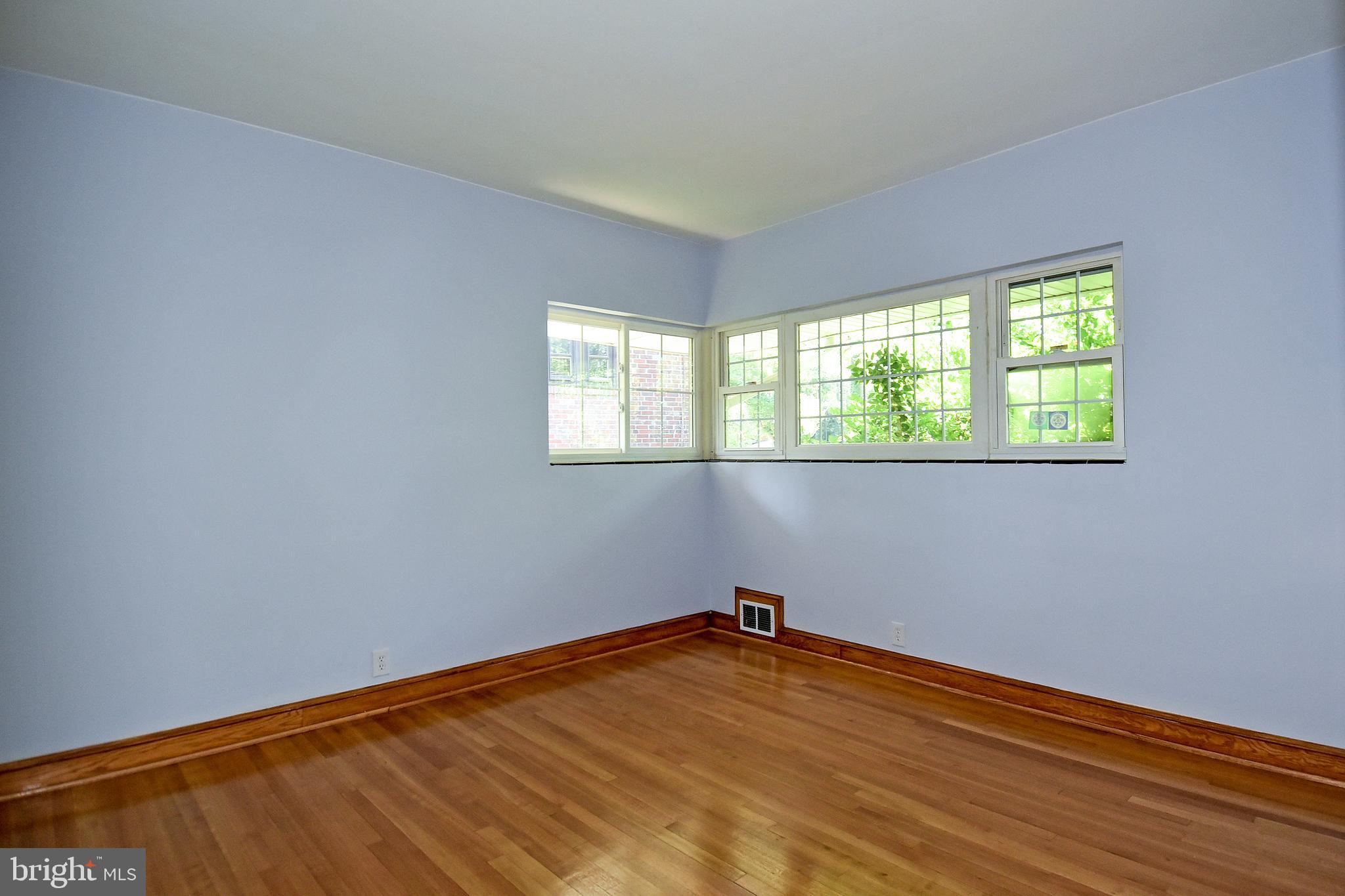 1961 Seminary Road Silver Spring, MD 20910 - Photo 25 of 57