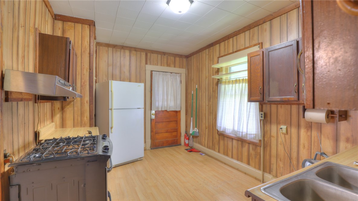 1379 North Prairie View Road Argenta, IL 62501 - Photo 9 of 46