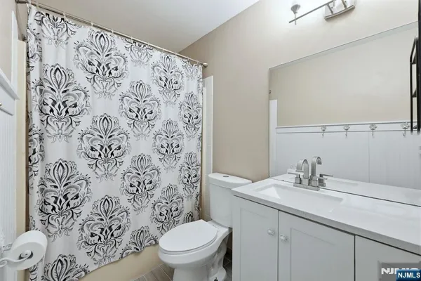 $3,200 | 244 Mulberry Road, Unit 7, Ramsey, NJ 07446