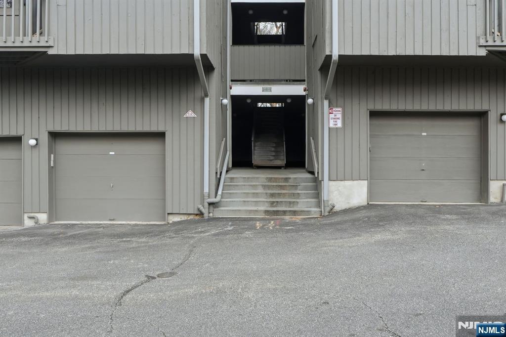 244 Mulberry Road, Unit 7 Ramsey, NJ 07446 - Photo 22 of 25