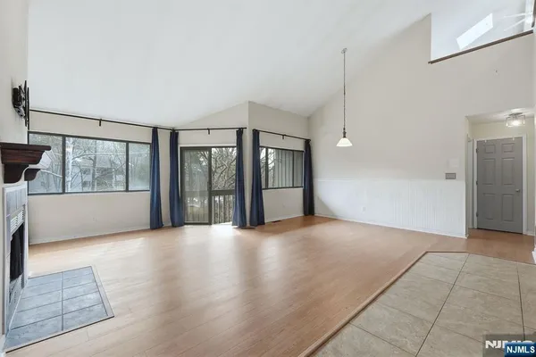 $3,200 | 244 Mulberry Road, Unit 7, Ramsey, NJ 07446