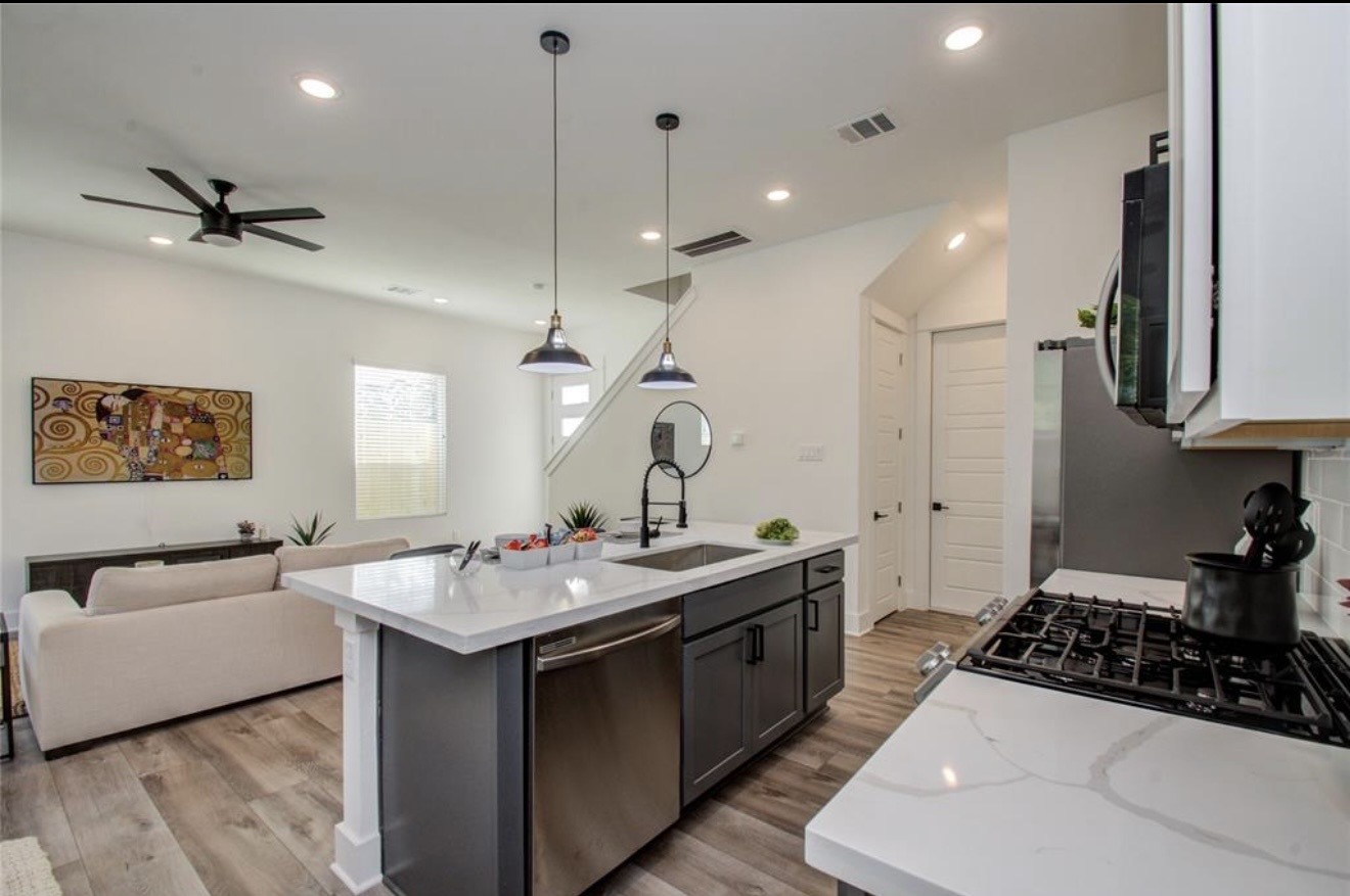 778 West Tidwell Road, Unit I Houston, TX 77091 - Photo 14 of 31