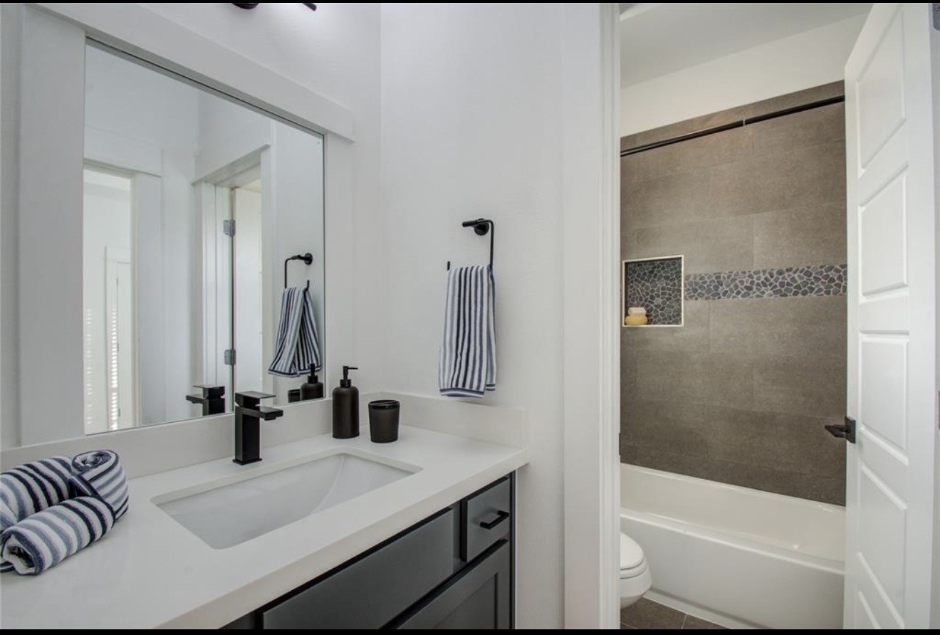 778 West Tidwell Road, Unit I Houston, TX 77091 - Photo 27 of 31