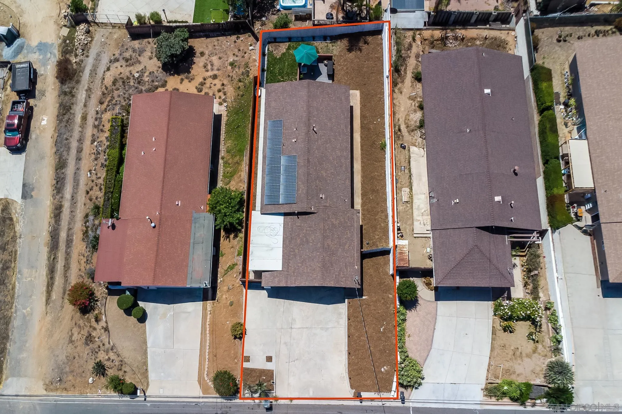 1210 Maria Avenue Spring Valley, CA 91977 - Photo 34 of 39 Gallery Image 34