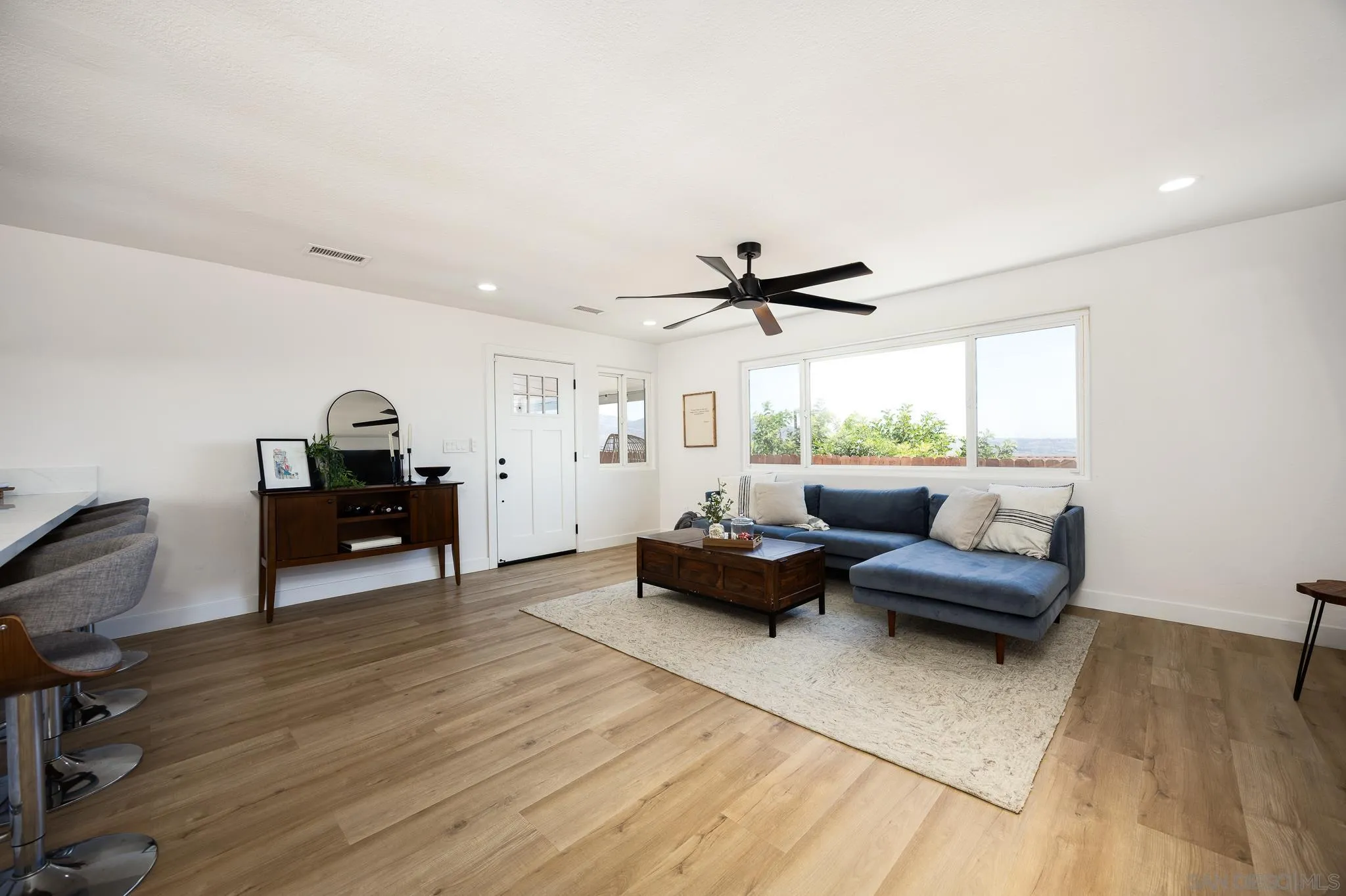 1210 Maria Avenue Spring Valley, CA 91977 - Photo 8 of 39 Gallery Image 8