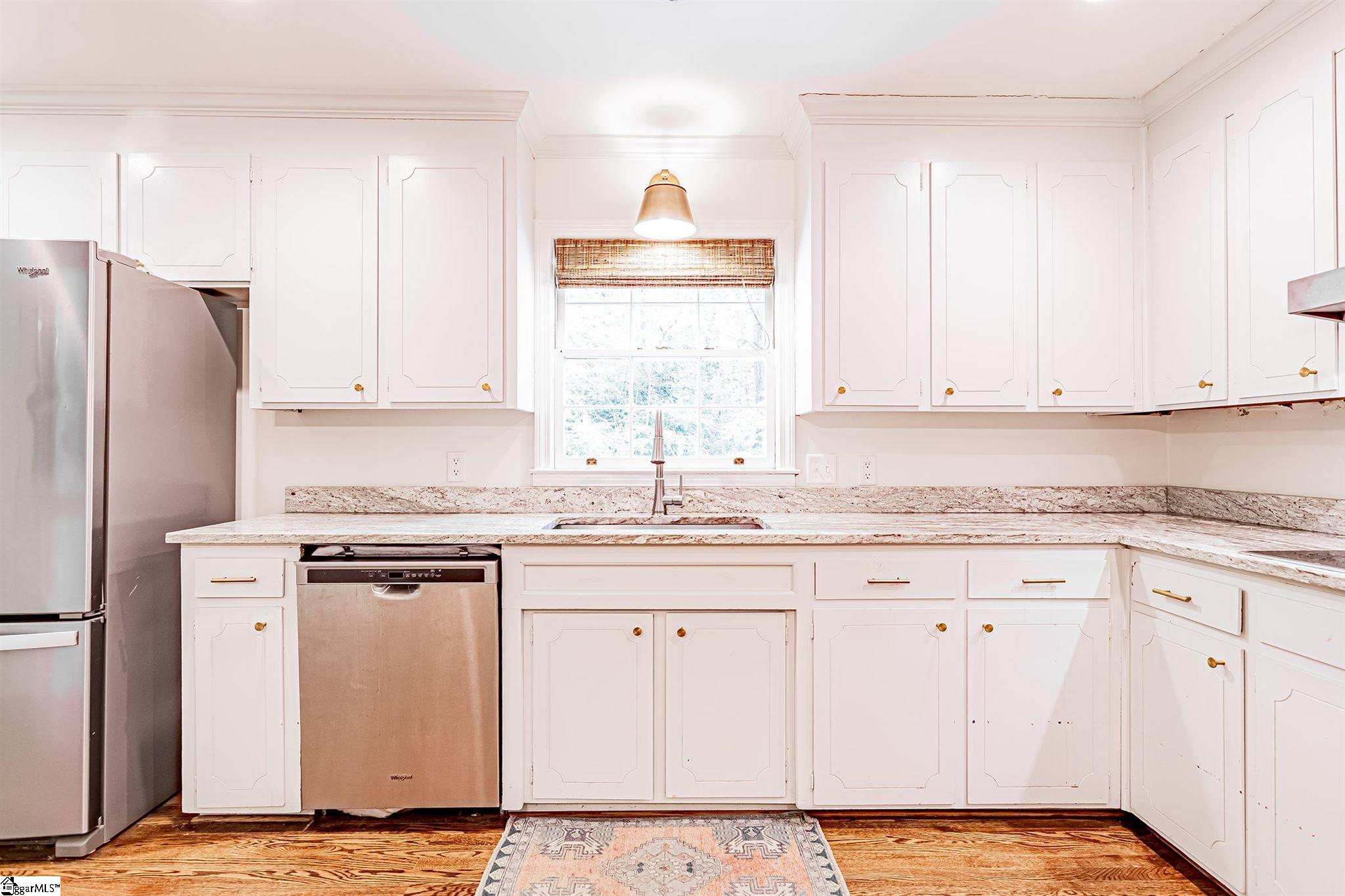 10 Queensbury Road Greenville, SC 29617 - Photo 14 of 32 Gallery Image 14