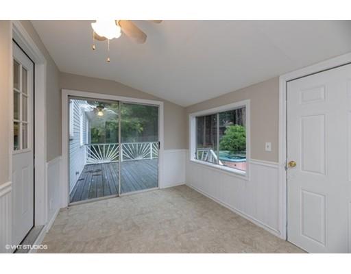 119 White Oak Road Springfield, MA 01128 - Photo 2 of 21