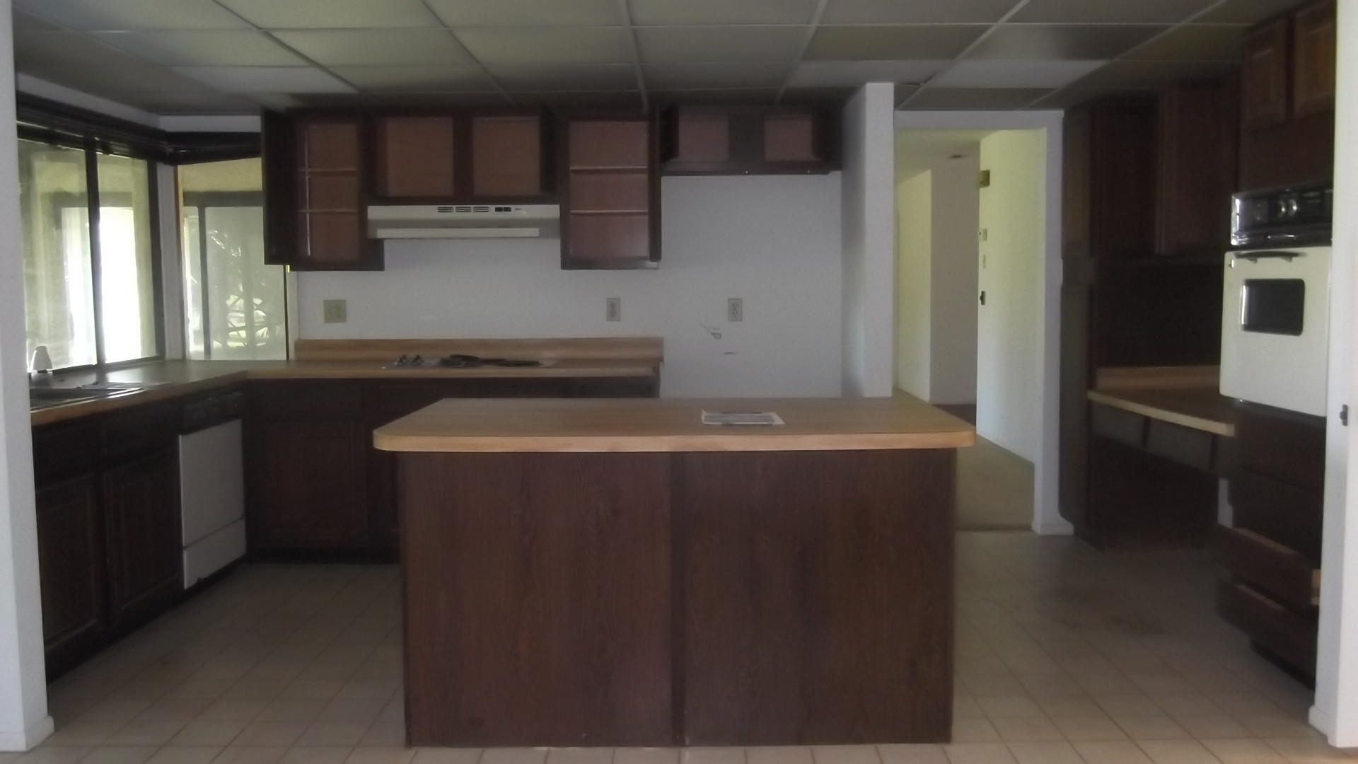 2189 Southeast Erwin Road Port St. Lucie, FL 34952 - Photo 3 of 14 KITCHEN