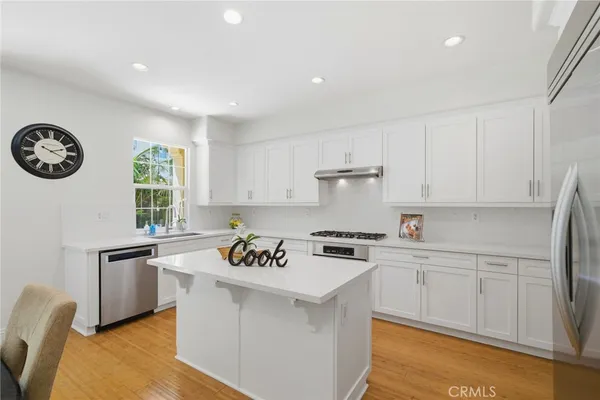 $2,150,000 | 40 Waterspout, Irvine, CA 92620