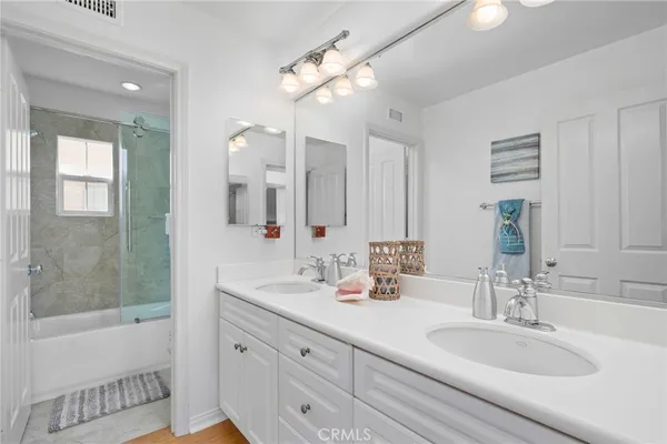 $2,199,888 | 40 Waterspout, Irvine, CA 92620