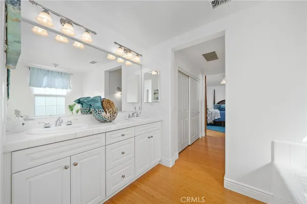 $2,199,888 | 40 Waterspout, Irvine, CA 92620