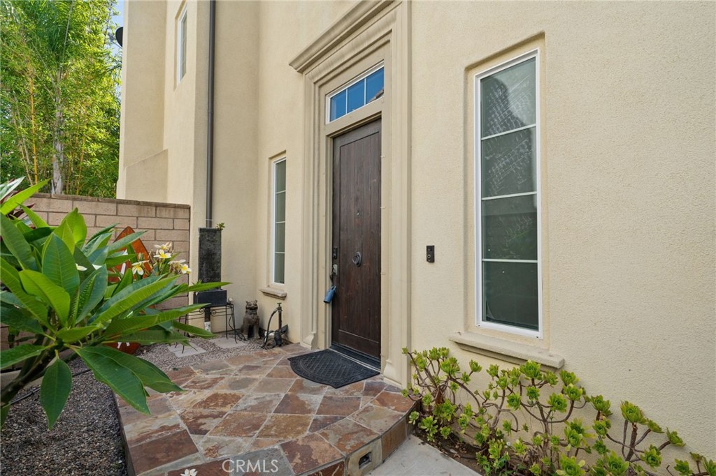 40 Waterspout Irvine, CA 92620 - Photo 4 of 40 a house with a outdoor space