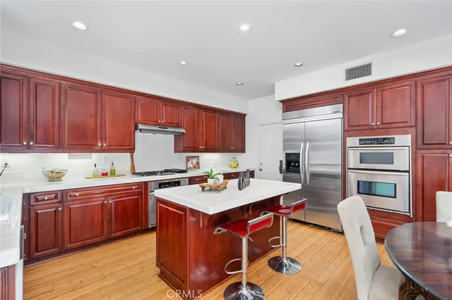 $2,199,888 | 40 Waterspout, Irvine, CA 92620