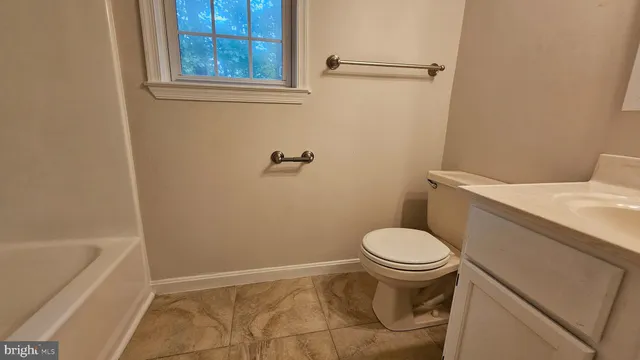 $356,155 | 228 Thunderbird Drive, Lusby, MD 20657