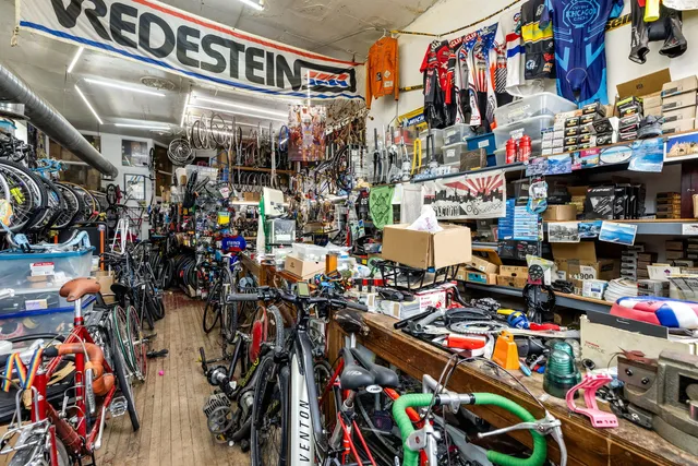 a city street filled with lots of traffic