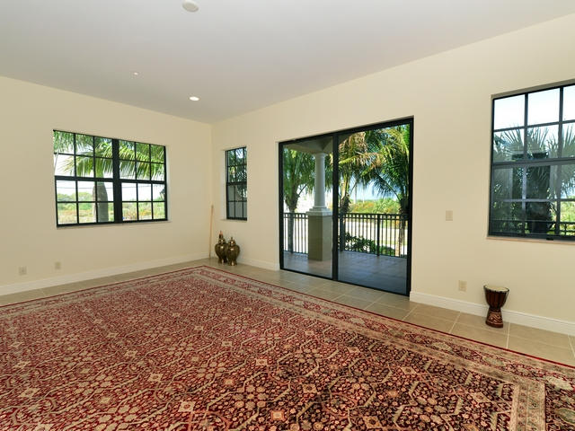 101 Del Sol Circle, Unit 101 Tequesta, FL 33469 - Photo 6 of 9 lr-d