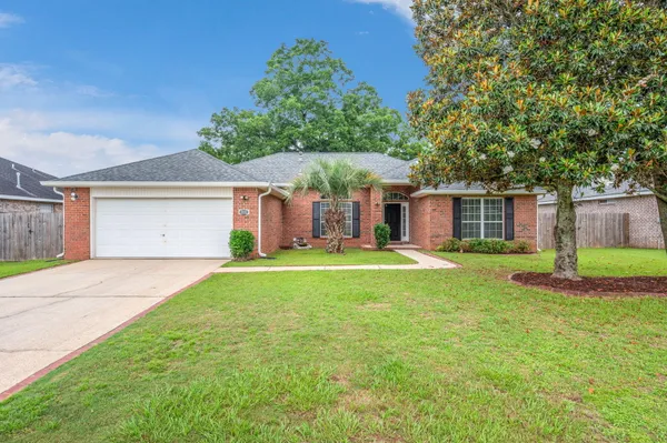 $379,900 | 5621 North Brook Drive, Crestview, FL 32539