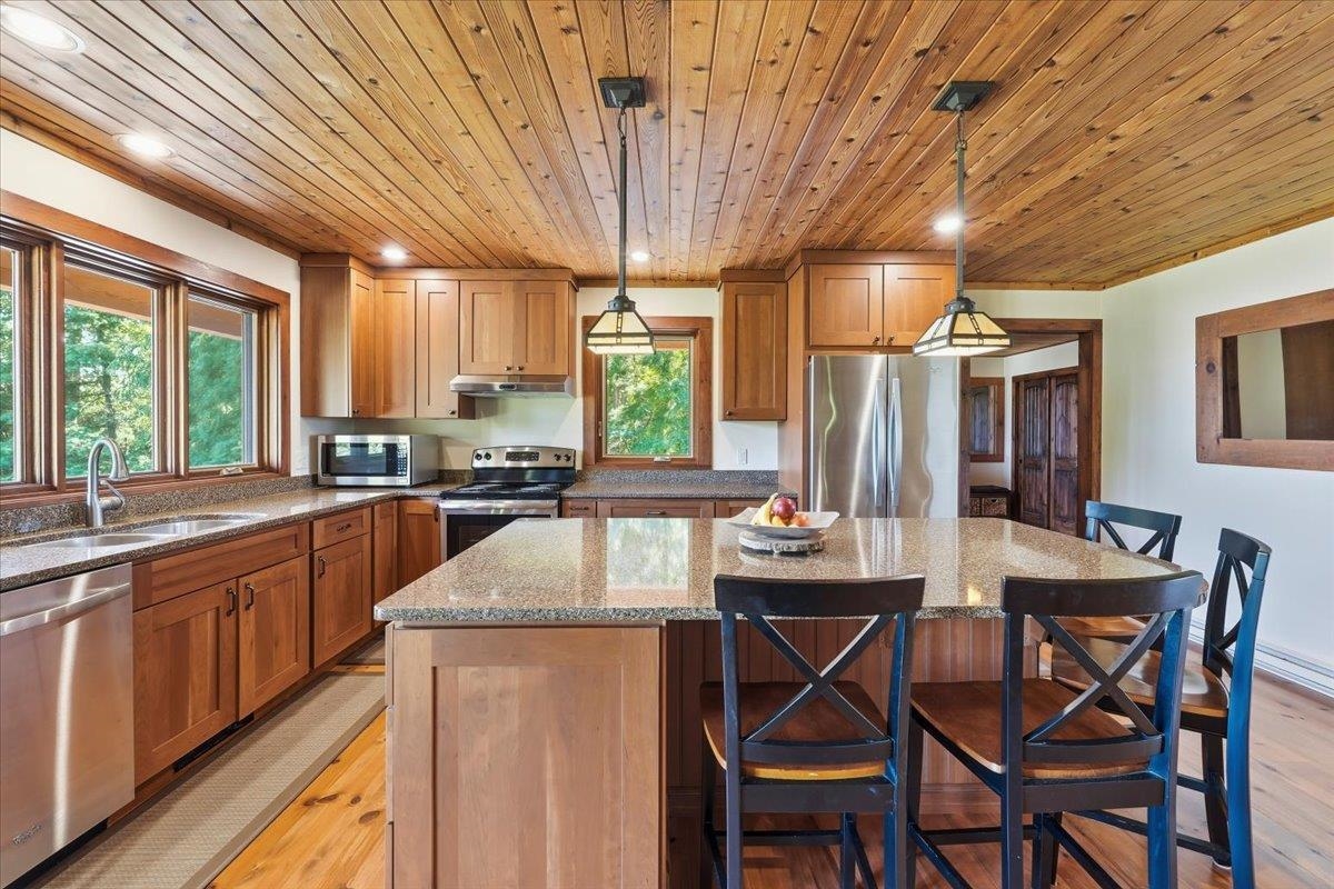 1099 East Shore Road Isle La Motte, VT 05463 - Photo 12 of 38 Gallery Image 12