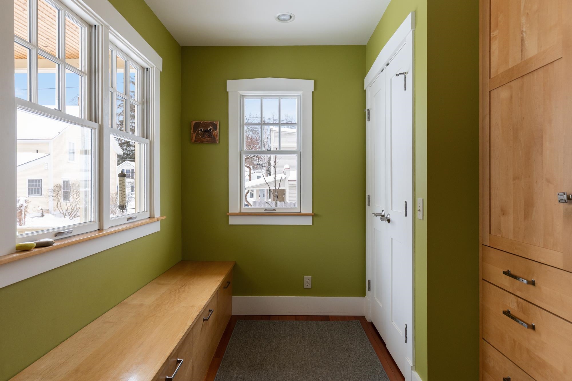 9 Spruce Court Burlington, VT 05401 - Photo 4 of 42