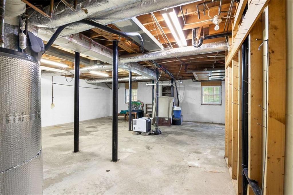 2678 North Bogan Road Northeast Buford, GA 30519 - Photo 25 of 52 a view of a hallway with seating area