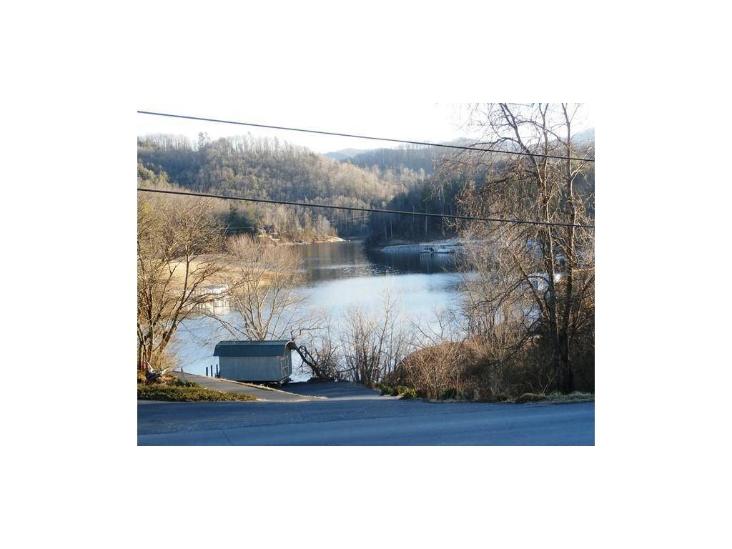 871 Piercetown Road Butler, TN 37640 - Photo 20 of 22 Driveway to lake