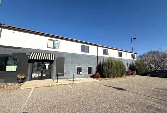 $847,000 | 130-1 Lk Avenue North, Spicer, MN 56288