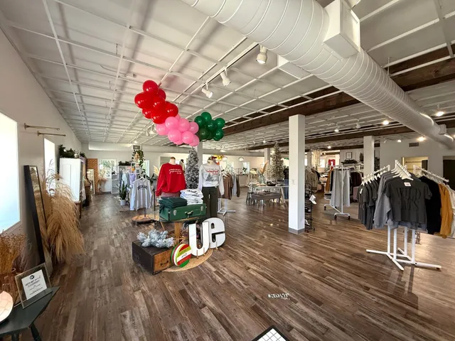 $847,000 | 130-1 Lk Avenue North, Spicer, MN 56288