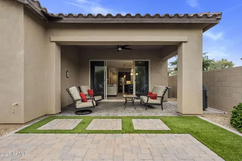$925,000 | 6610 East Marisa Lane, Phoenix, AZ 85054