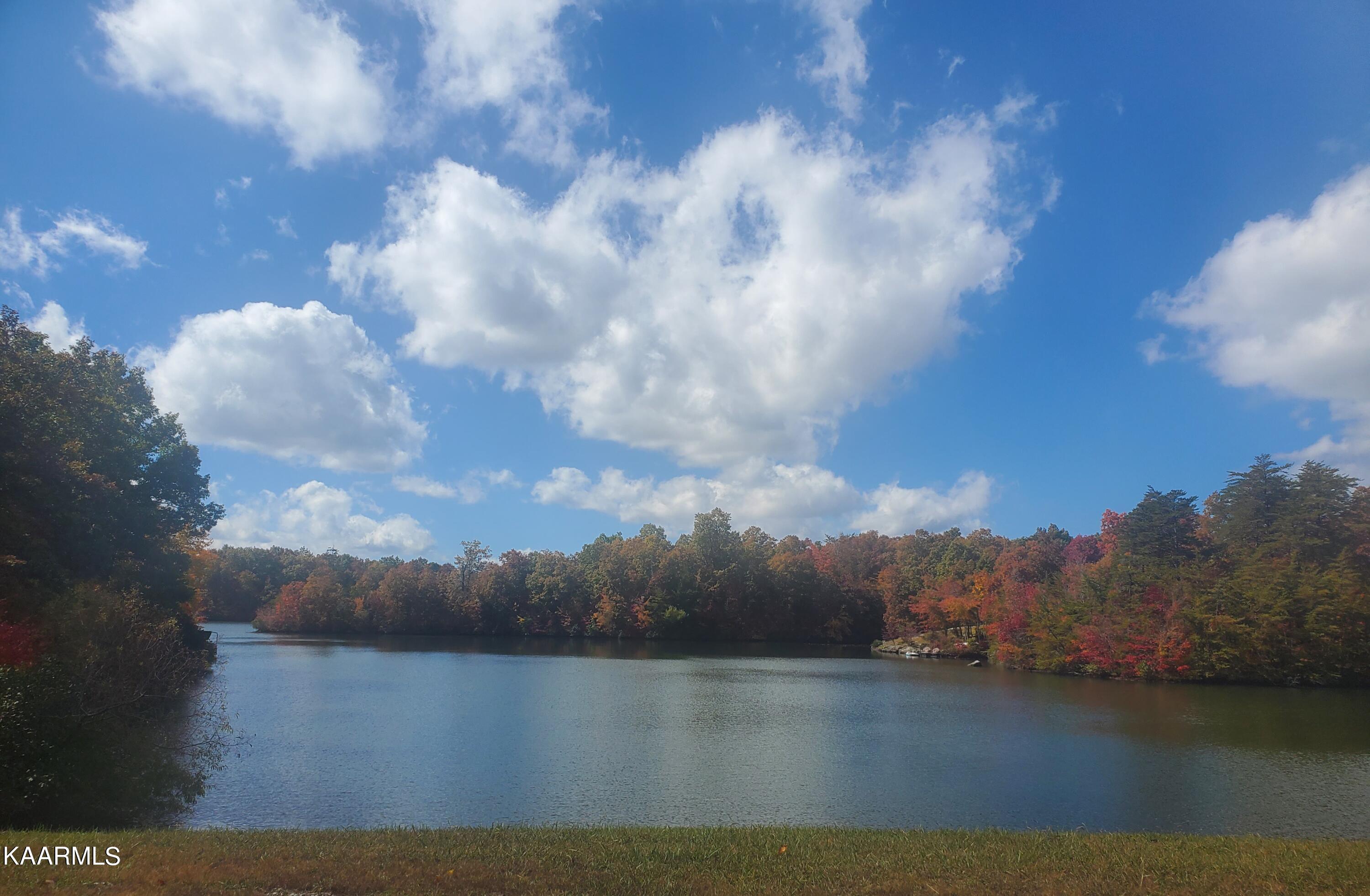 One of the lakes in Cumberland Lakes