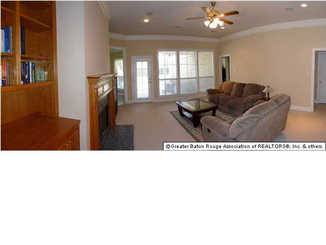 16841 Sunset Point Court Baton Rouge, LA 70816 - Photo 7 of 24 Gallery Image 7