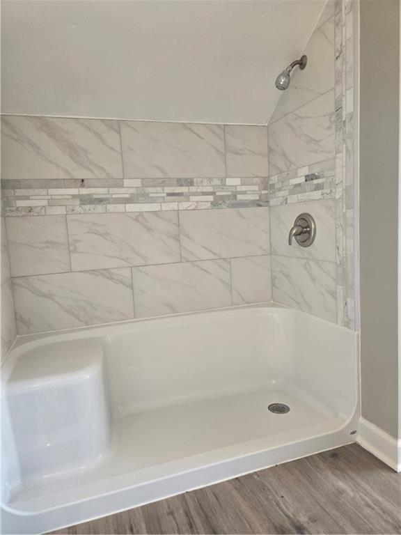 1425 Barclay Hill Road Beaver, PA 15009 - Photo 20 of 30 Walk in shower