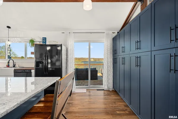 $750,000 | 12 Hillside Court, Dahinda, IL 61428