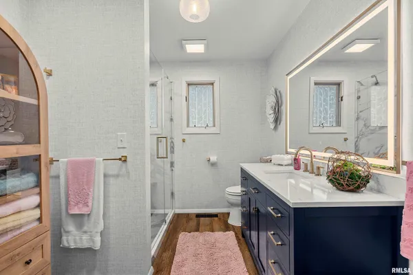 $750,000 | 12 Hillside Court, Dahinda, IL 61428